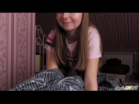 ❤️ Tarraingíonn Blondie BFF go domhain uirthi agus faigheann sí cum ina béal ️❌ Físeán fucking ag porn % ga.hentaivost.ru% ❌❤